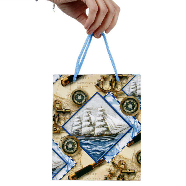 Geschenktte mit blauem Schiff 2,4 Liter - 16,5 x 19 cm Papier