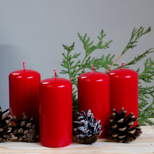 Weihnachtskerzen 4 Stück Stumpen-Kerzen Ø 5x10cm Rot...