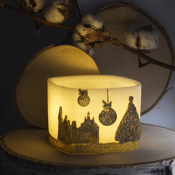 goldenes 3D Wachs Motiv auf weiem Wachswindlicht Lampion