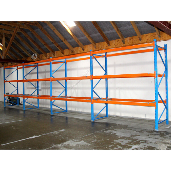 Palettenregal 11,30 Meter lang, 3,00 Meter fr 48 Stellpltze