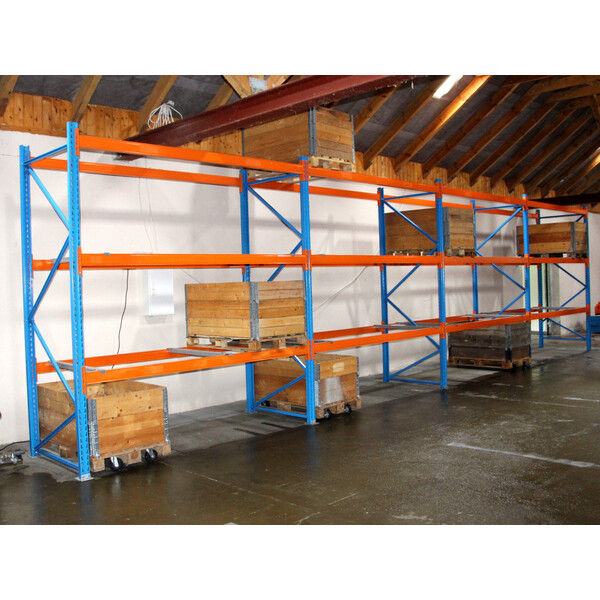 Palettenregal 11,30 Meter lang, 3,00 Meter fr 48 Stellpltze
