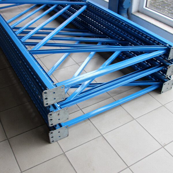 Palettenregal 11,30 Meter lang, 3,00 Meter fr 48 Stellpltze