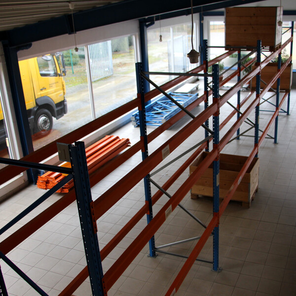 Palettenregal 11,30 Meter lang, 3,00 Meter fr 48 Stellpltze