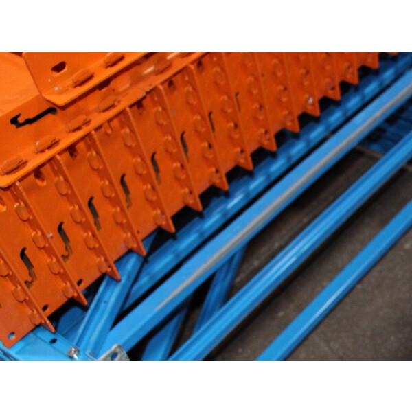 Palettenregal 11,30 Meter lang, 3,00 Meter fr 48 Stellpltze